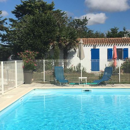 Studio avec piscine Beauvoir-sur-Mer Extérieur photo