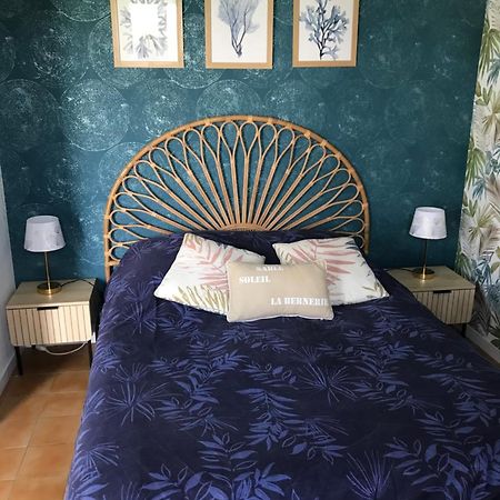 Studio avec piscine Beauvoir-sur-Mer Extérieur photo